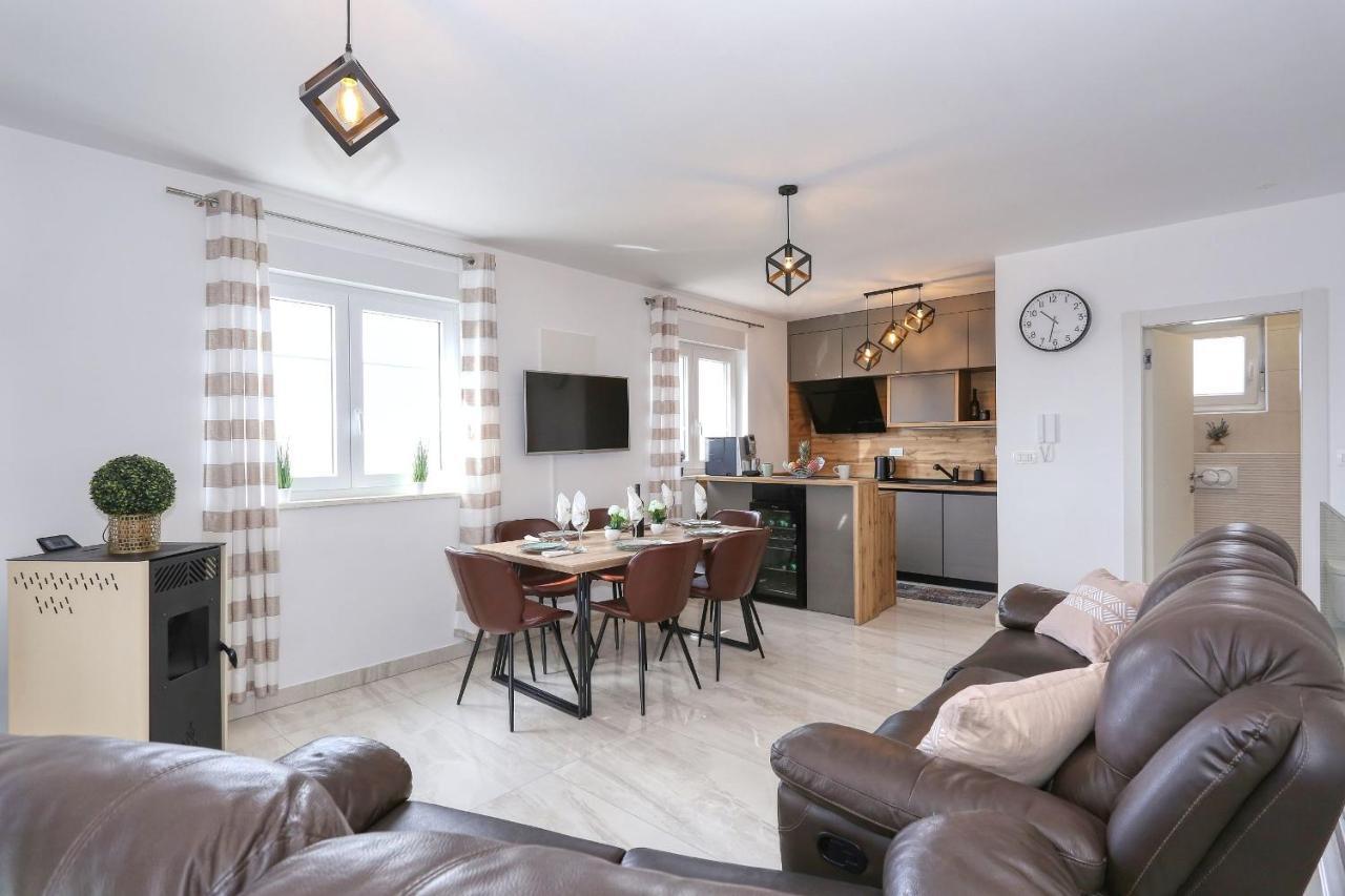 Luxury Apartment Isabell Zaton  Exteriér fotografie